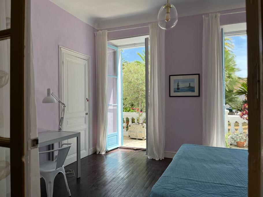 Beautiful Garden Apartment Steps From The Beach 멍똥 외부 사진